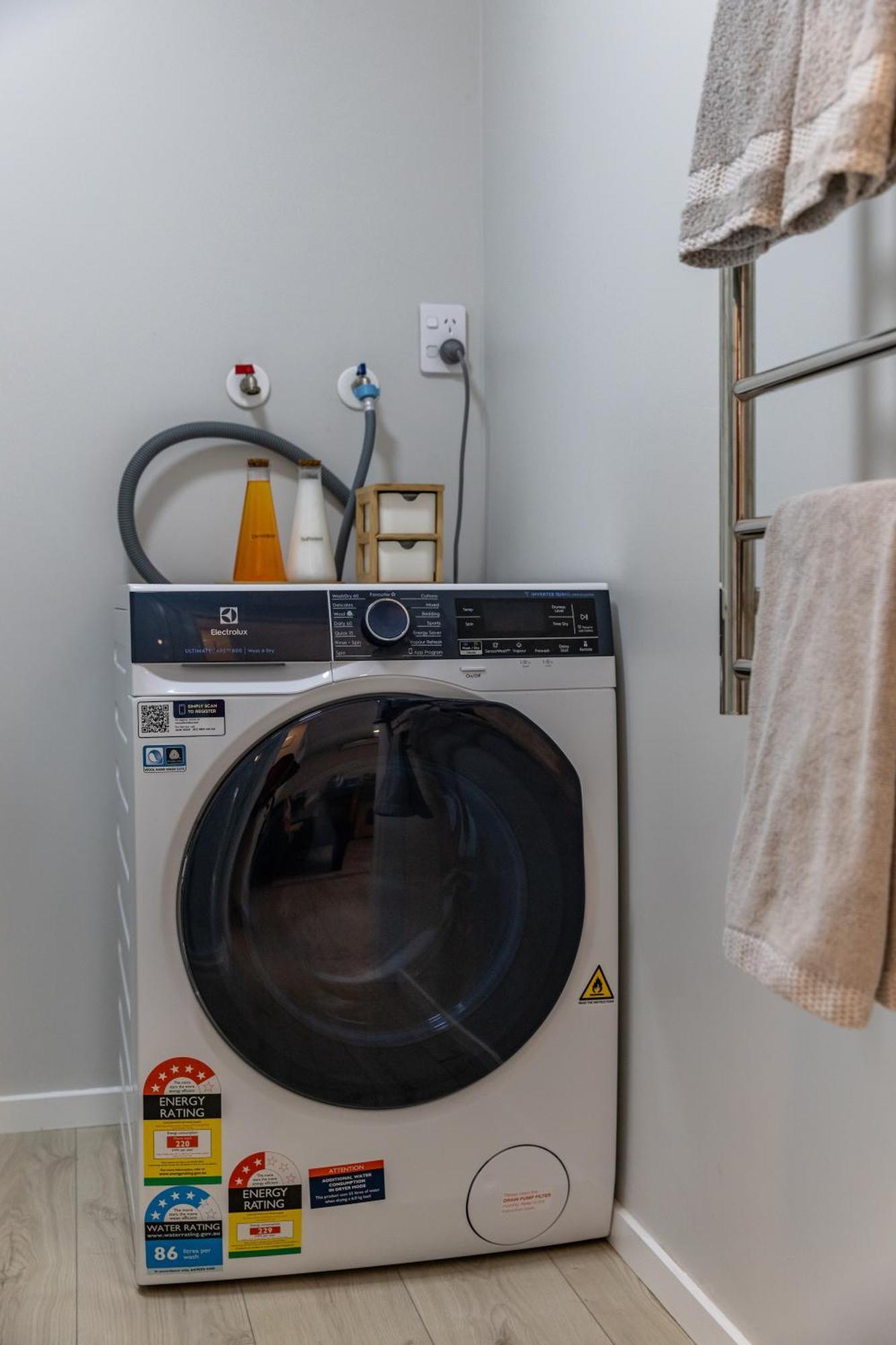 Back Garden Flat With Free On Street Parking And Fiber Wifi - 15 Mins To Ferry, Stadium, Cbd ويلينغتون المظهر الخارجي الصورة